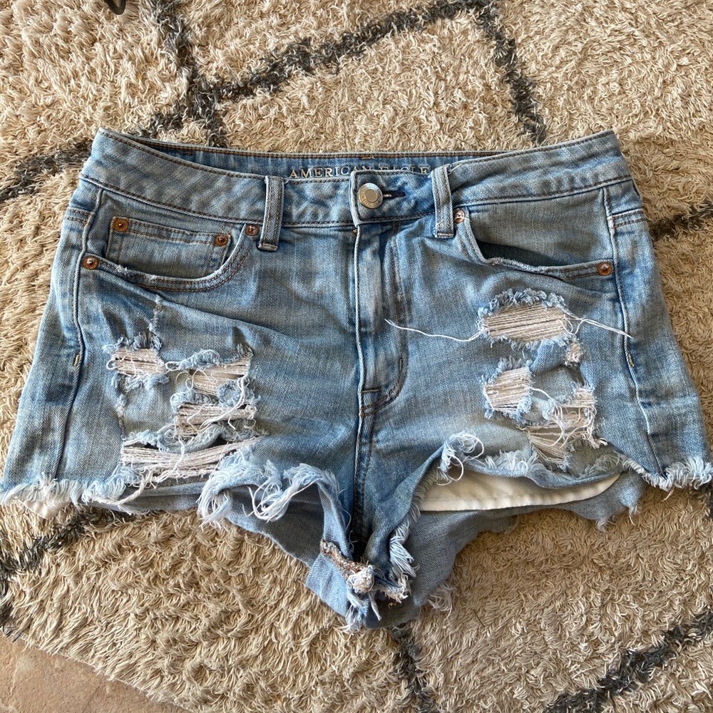 Hi-Rise Festival AEO shorts 💫